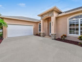 537 NW Turton Terrace, Port St. Lucie, FL, 34983