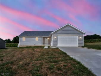 10952 Madlyn St NE, Bolivar, OH, 44612