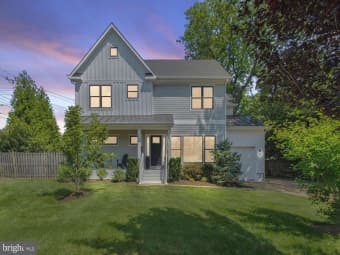 123 Hickory Cir SW, Vienna, VA, 22180