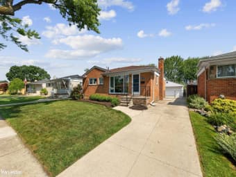 21425 Share Street, St. Clair Shores, MI, 48082