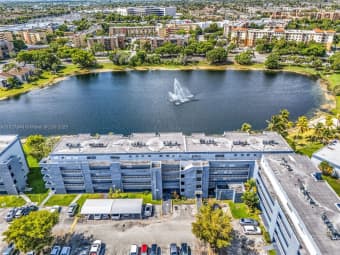 207D/9357 Fontainebleau Boulevard, Fountainebleau, FL, 33172