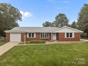 49 Greenwood Road, Asheville, NC, 28803