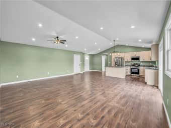 10952 Madlyn St NE, Bolivar, OH, 44612