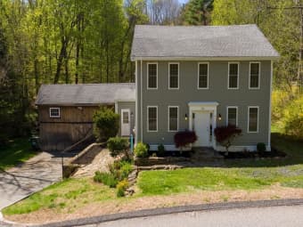 122 Wallace Rd, Sturbridge, MA, 01566