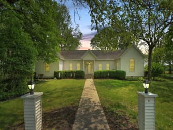 2445 East CR-875 North, Newman, IL, 61942