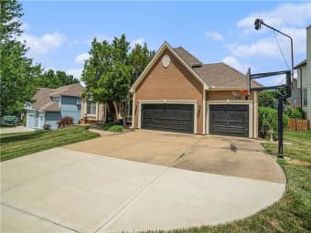 5713 Northeast Sapphire Court, Lee's Summit, MO, 64064
