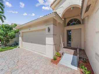 5849 Royal Isles Boulevard, Boynton Beach, FL, 33437