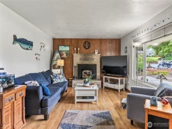 126 East Canyonview Drive, Longview Heights, WA, 98632