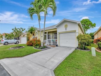 568 Northwest Cortina Lane, Port St. Lucie, FL, 34986