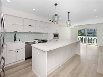 212/100 Edgewater Drive, Coral Gables, FL, 33133