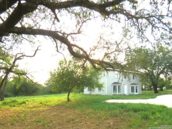 226 River Bluff Drive, Lytle, TX, 78052