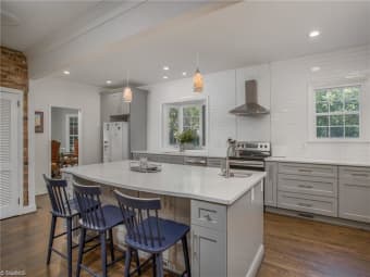 706 W Cornwallis Dr, Greensboro, NC, 27408