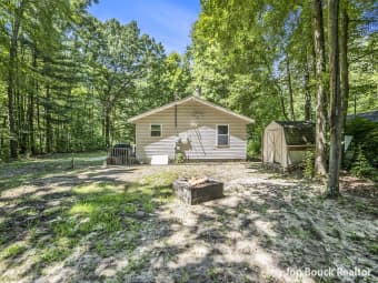 898 South Woodside Drive, White Cloud, MI, 49349