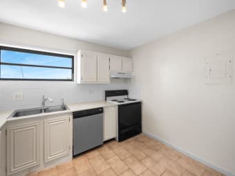 606/4800 Bayview Drive, Fort Lauderdale, FL, 33308