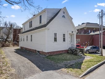 75 Elm St, Damariscotta, ME, 04543