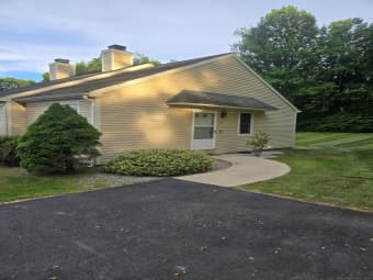 1/1 Cornfield Point, Woodstock, CT, 06281