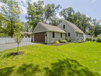 113 Chiswick St, Longmeadow, MA, 01106