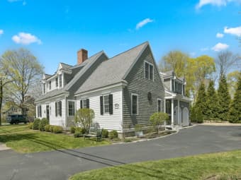 54 Pleasant St, Hingham, MA, 02043