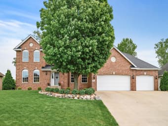 244 Meadowood Lane, Vadnais Heights, MN, 55127