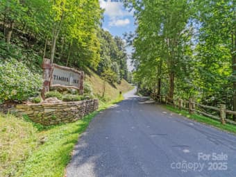 9 Wormy Chestnut Road, Burnsville, NC, 28714