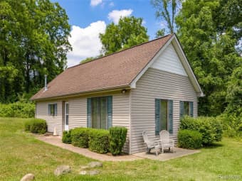 1427 Porter Road, White Lake Township, MI, 48383