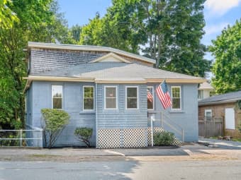 44 Norwood Ave, Essex County, MA, 01944