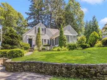 75 Markwood Drive, Barrington, RI, 02806