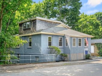 44 Norwood Ave, Essex County, MA, 01944