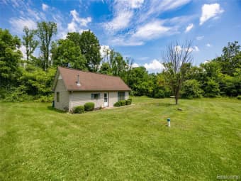 1427 Porter Road, White Lake Township, MI, 48383