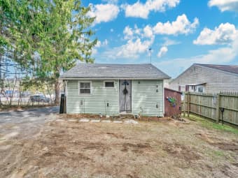 14 Lake Shore Boulevard, Stafford, CT, 06076