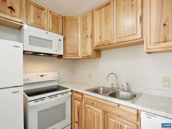 B/1406 Chesapeake Street, Charlottesville, VA, 22902