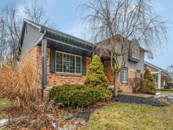 10092 Continental Drive, Taylor, MI, 48180