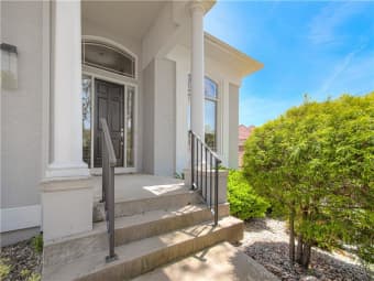 5445 Northeast Northgate Crossing, Lee's Summit, MO, 64064