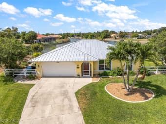 2102 NE 2nd St, Cape Coral, FL, 33909