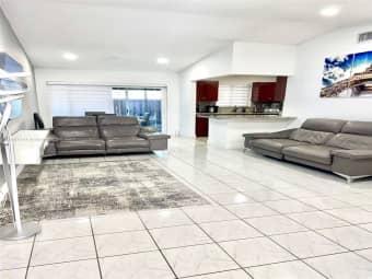 5402/5402 Southwest 138th Avenue, Kendale Lakes, FL, 33175