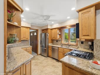1142 North Perry Drive, Palatine, IL, 60067
