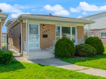8532 South Prairie Avenue, Chicago, IL, 60619