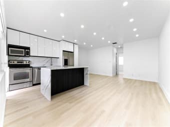 115/2881 Northeast 32nd Street, Fort Lauderdale, FL, 33306