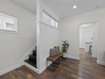 35 East Pacemont Road, Columbus, OH, 43202
