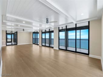702/9715 Gulfshore Drive, Naples, FL, 34108