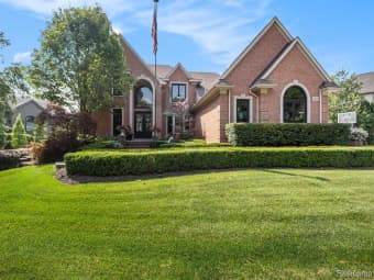 4943 Parkgate Drive, Commerce Township, MI, 48382