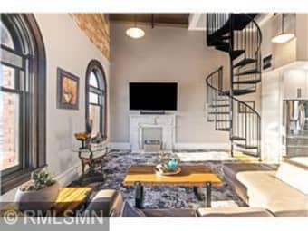 703/300 Wall Street, St. Paul, MN, 55101