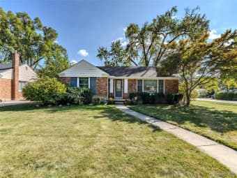 16991 Kirkshire Ave, Beverly Hills, MI, 48025