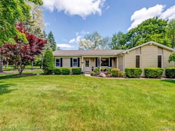 22356 Connemara Dr, Novi, MI, 48167