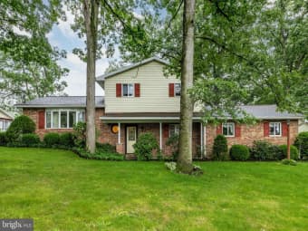 1056 Woodland Drive, Sunbury, PA, 17801