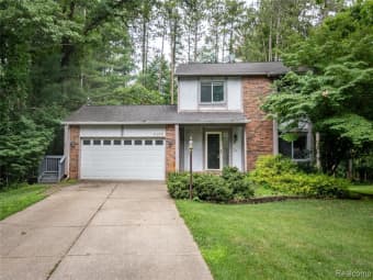 9268 Cumberland Court, Commerce Township, MI, 48390
