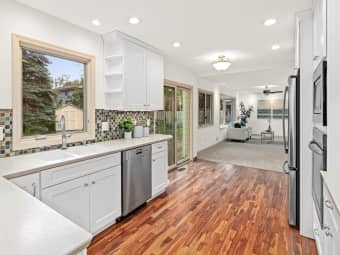 529 Woodhill Drive, Roseville, MN, 55113