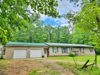 1109 South Buddies Lane, White Cloud, MI, 49349