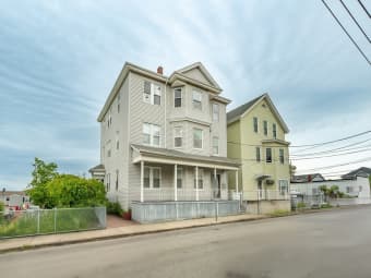 587 South Beach Street, Fall River, MA, 02724