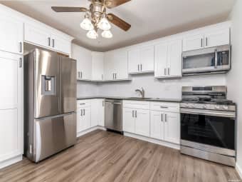 8/8 Pinebrook Place, Bay Shore, NY, 11706